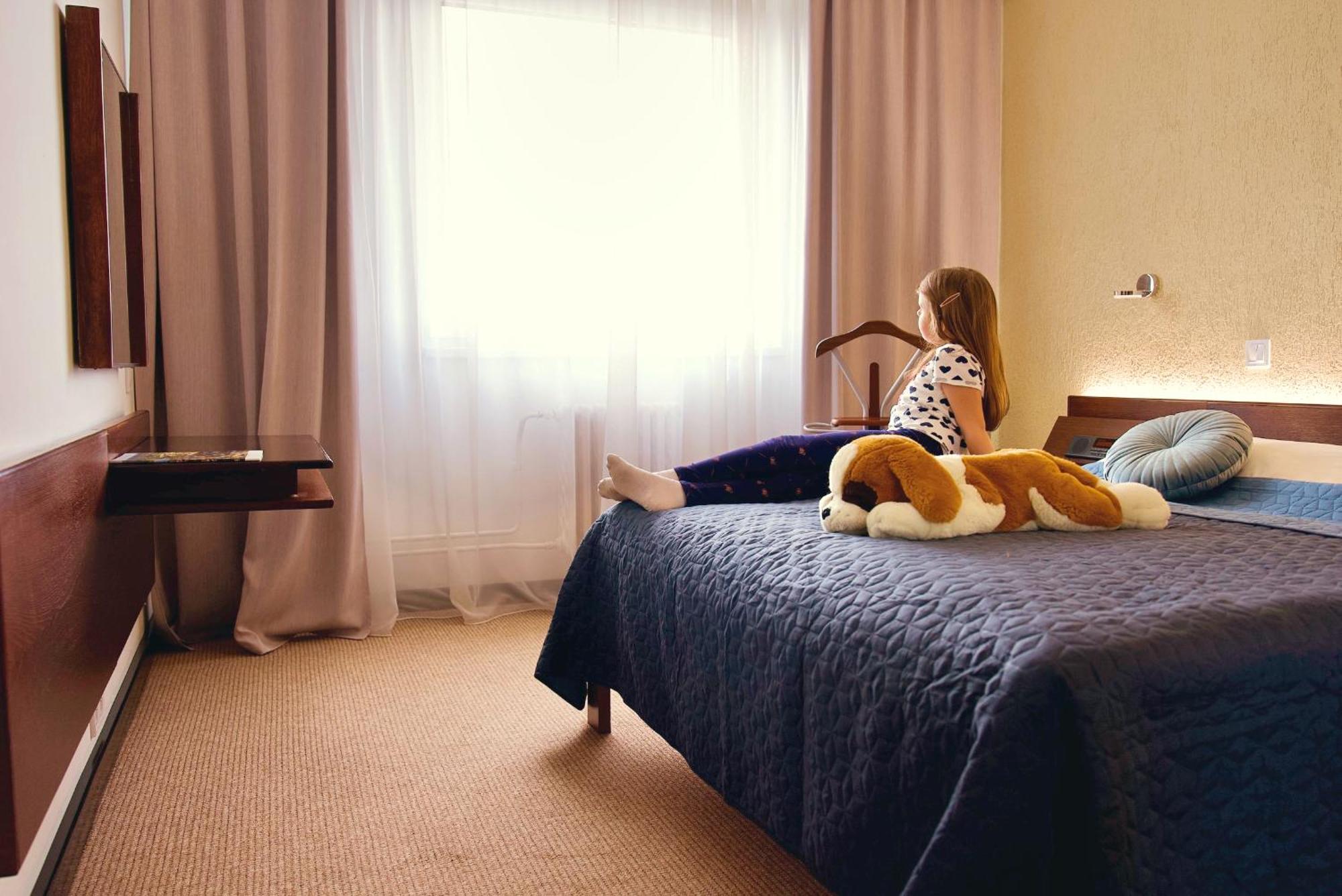 Hotel Merkur - Jablonec Nad Nisou Kültér fotó