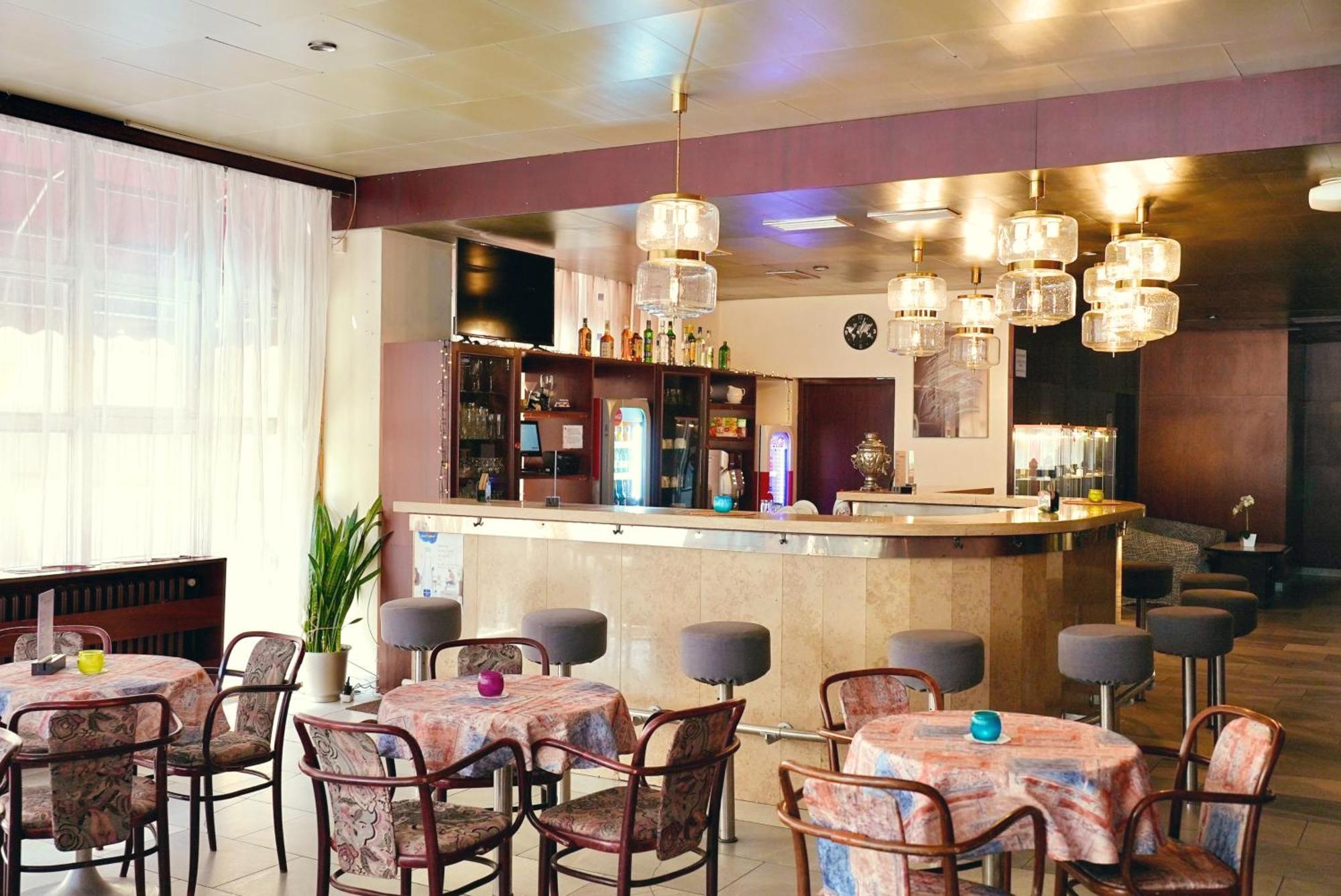 Hotel Merkur - Jablonec Nad Nisou Kültér fotó
