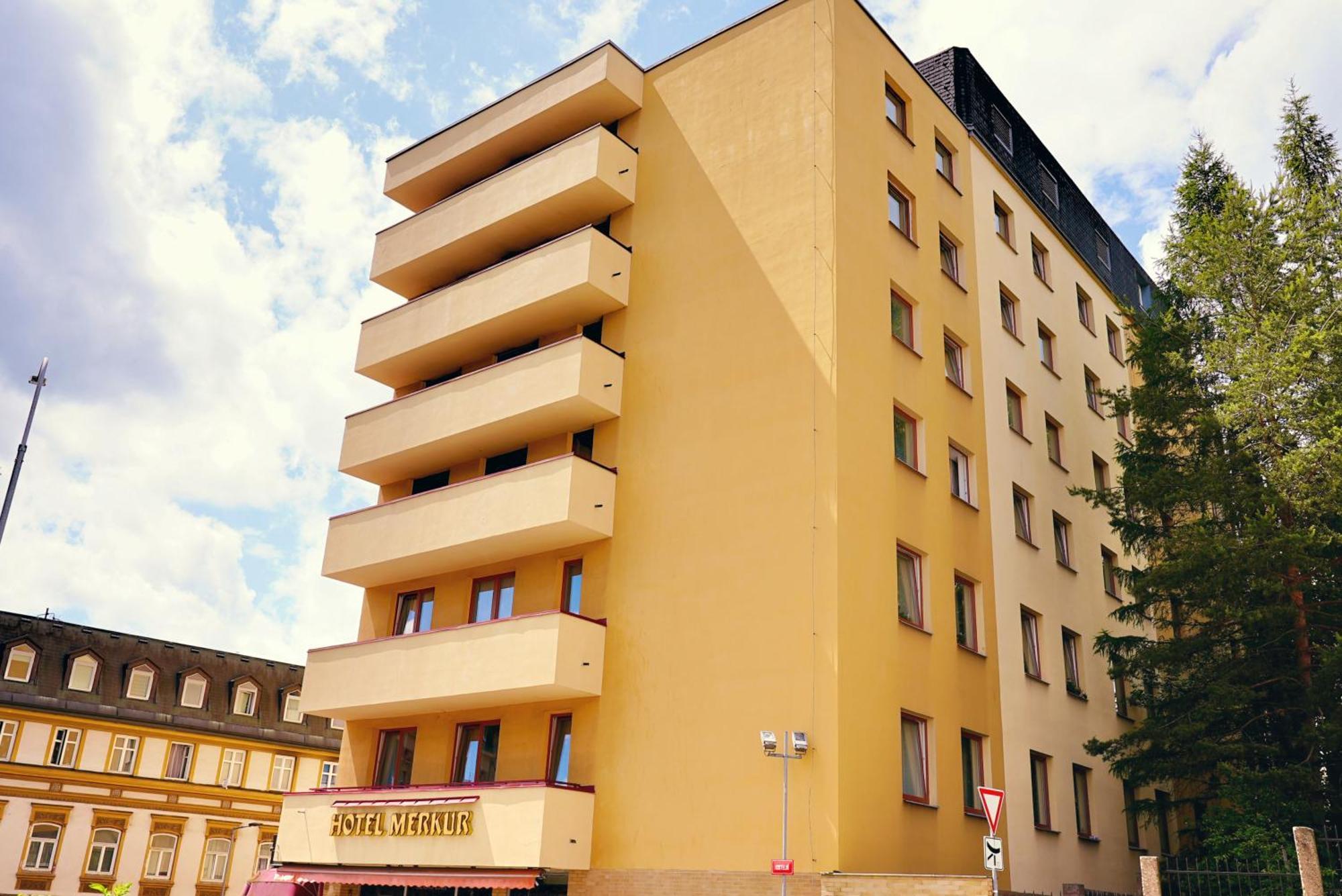 Hotel Merkur - Jablonec Nad Nisou Kültér fotó