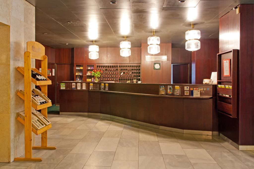 Hotel Merkur - Jablonec Nad Nisou Kültér fotó